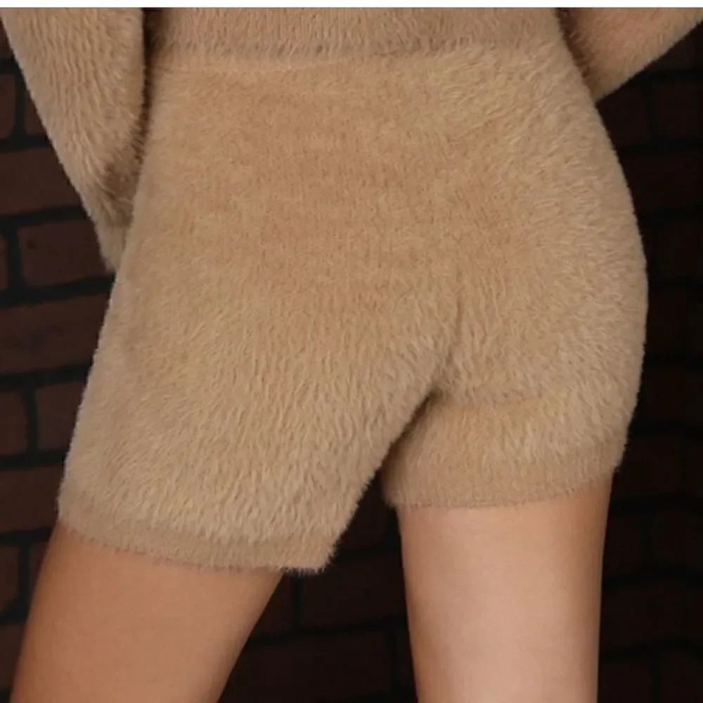 Super Soft Cozy Drawstring Shorts Size Medium - Picture 3 of 3